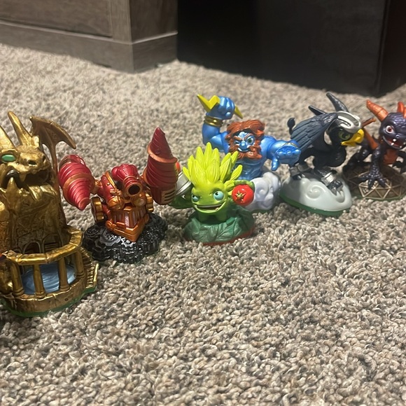 Skylander - Picture 3 of 3